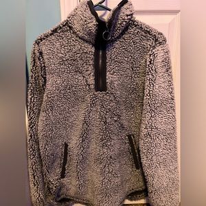 Sherpa pullover